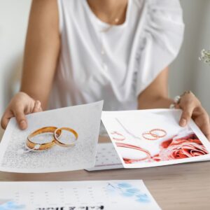Wedding Wedding planner presenta diverse fedi nuziali per il matrimonio perfetto